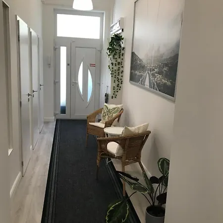 Beautiful Newly Refurbished Studio,fully Equipped Walking Distance To The Park Where Will Find The World Famous Szechenyi Thermal Bath Spa, Museums , And The Capital Circus , Ac, Smart Tv, High Speed Internet * Βουδαπέστη