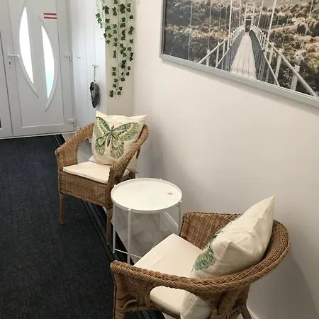 Διαμέρισμα Beautiful Newly Refurbished Studio,fully Equipped Walking Distance To The Park Where Will Find The World Famous Szechenyi Thermal Bath Spa, Museums , And The Capital Circus , Ac, Smart Tv, High Speed Internet