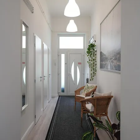 Διαμέρισμα Beautiful Newly Refurbished Studio,fully Equipped Walking Distance To The Park Where Will Find The World Famous Szechenyi Thermal Bath Spa, Museums , And The Capital Circus , Ac, Smart Tv, High Speed Internet *