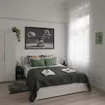 Beautiful Newly Refurbished Studio,fully Equipped Walking Distance To The Park Where Will Find The World Famous Szechenyi Thermal Bath Spa, Museums , And The Capital Circus , Ac, Smart Tv, High Speed Internet * Budapest