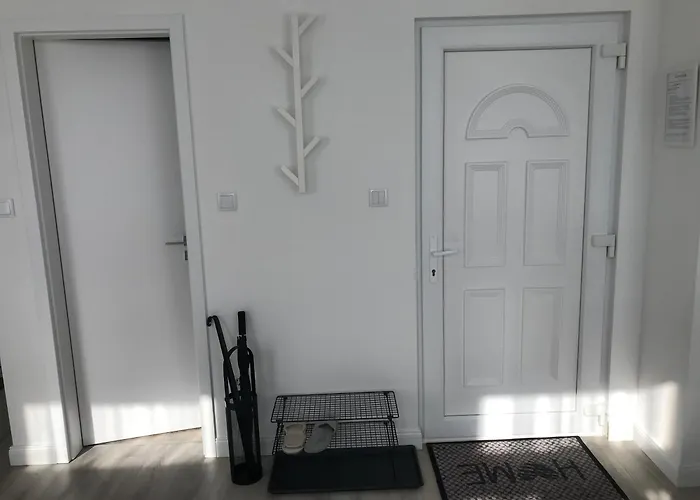 Beautiful Newly Refurbished Studio,fully Equipped Walking Distance To The Park Where Will Find The World Famous Szechenyi Thermal Bath Spa, Museums , And The Capital Circus , Ac, Smart Tv, High Speed Internet *
