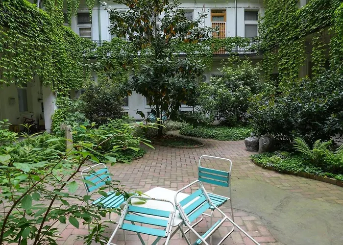Beautiful Newly Refurbished Studio,fully Equipped Walking Distance To The Park Where Will Find The World Famous Szechenyi Thermal Bath Spa, Museums , And The Capital Circus , Ac, Smart Tv, High Speed Internet 公寓 布达佩斯